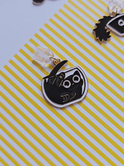 Black Cat Staubschutz für Kindle und Handy (USB-C)